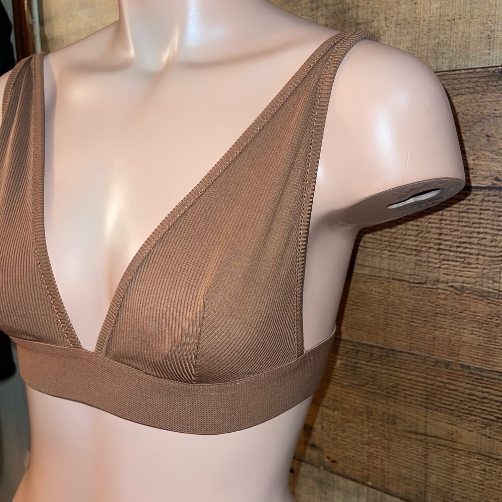 Ribbed soft Bralette - Picture 3 of 6
